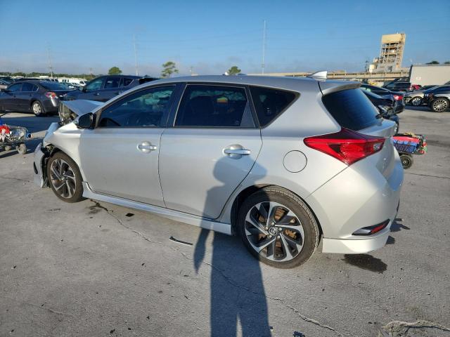 JTNKARJE2JJ566964 - 2018 TOYOTA COROLLA IM Серебристый фото 2