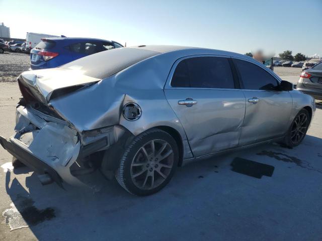 1G1ZE5E74BF379346 - 2011 CHEVROLET MALIBU LTZ 银色 照片 3