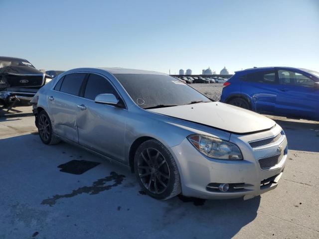 1G1ZE5E74BF379346 - 2011 CHEVROLET MALIBU LTZ 银色 照片 4