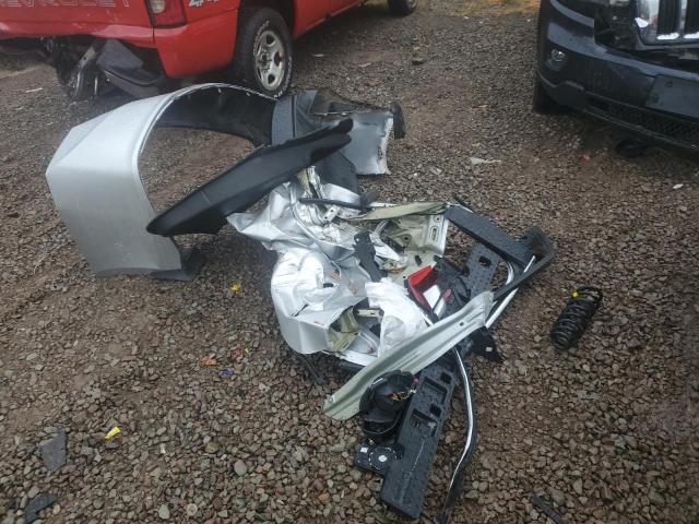 1G1ZD5ST5JF260479 - 2018 CHEVROLET MALIBU LT SILVER photo 12