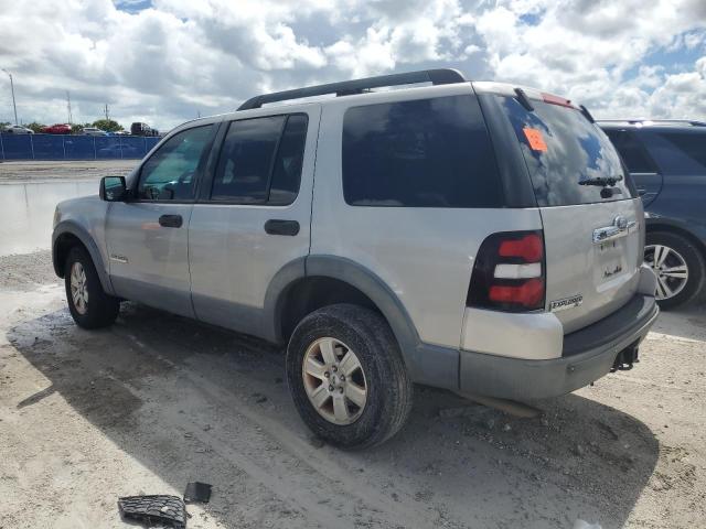 1FMEU63E36ZA24958 - 2006 FORD EXPLORER XLT Plata foto 2
