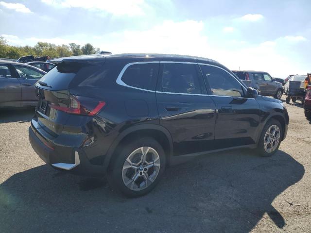 WBX73EF07P5X74790 - 2023 BMW X1 XDRIVE28I BLACK photo 3