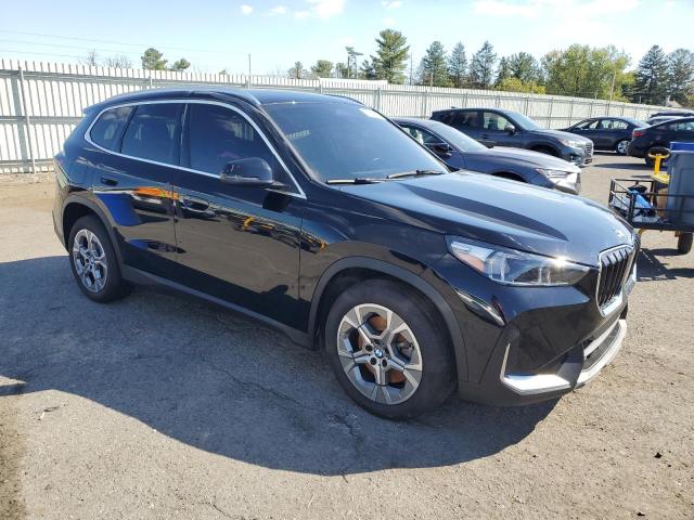 WBX73EF07P5X74790 - 2023 BMW X1 XDRIVE28I BLACK photo 4