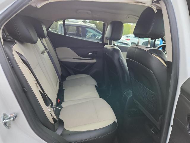 KL4CJESB6JB584698 - 2018 BUICK ENCORE PREFERRED Ақ фото 11