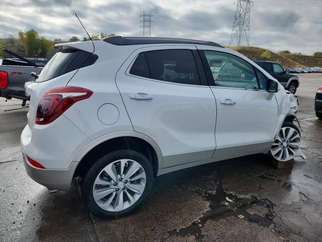KL4CJESB6JB584698 - 2018 BUICK ENCORE PREFERRED Ақ фото 3