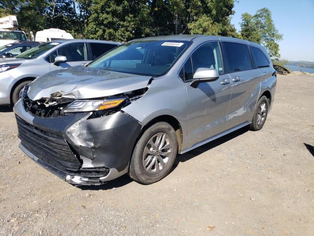 2022 TOYOTA SIENNA LE, 