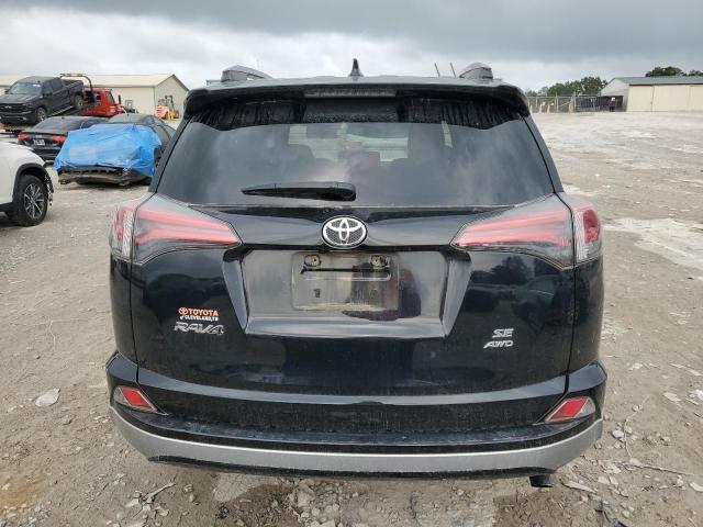 2T3JFREV7JW712563 - 2018 TOYOTA RAV4 SE Qara foto 6
