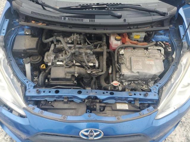 JTDKDTB39F1114829 - 2015 TOYOTA PRIUS C BLUE photo 11