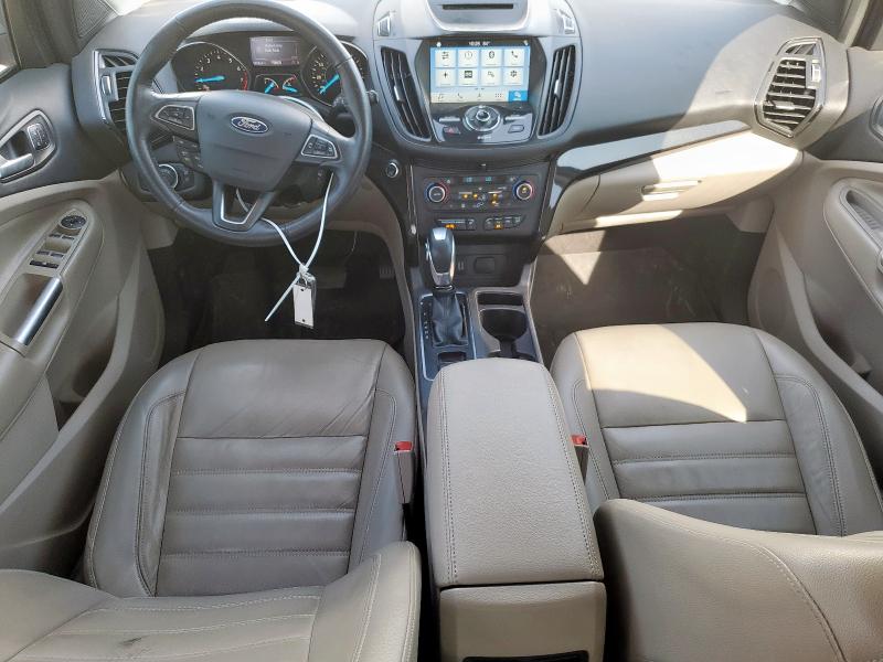 1FMCU0J93JUD20076 - 2018 FORD ESCAPE TITANIUM 白色 照片 8