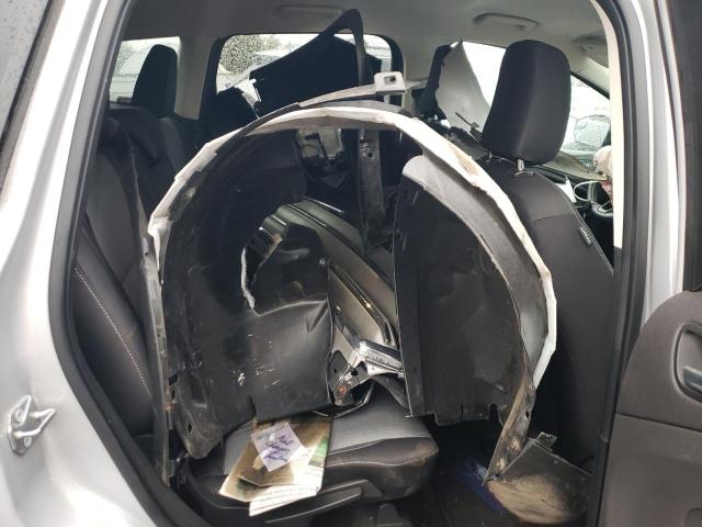 1FMCU9GDXJUA46794 - 2018 FORD ESCAPE SE 银色 照片 11