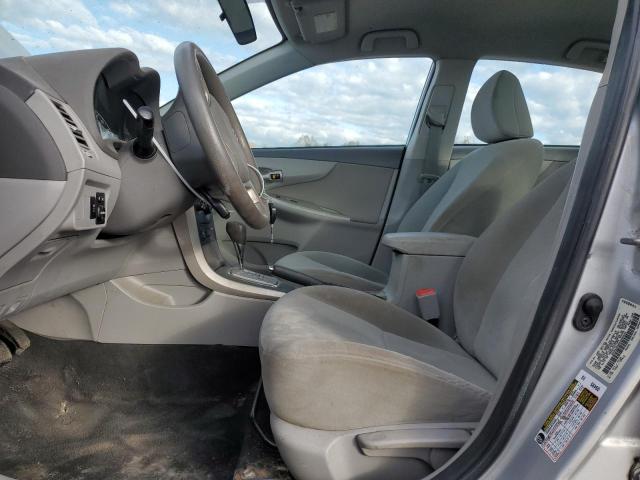 1NXBU4EE6AZ260434 - 2010 TOYOTA COROLLA BASE Srebrny zdjęcie 7