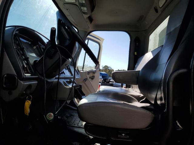 3ALACWDT4GDGV8867 - 2016 FREIGHTLINER M2 106 MEDIUM DUTY WHITE photo 7