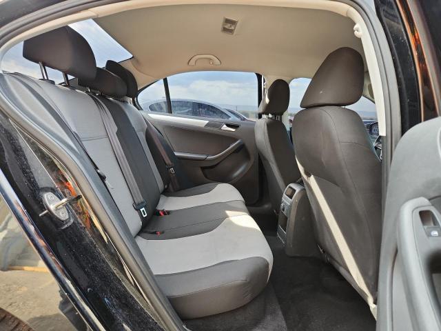 3VW2B7AJ7JM219228 - 2018 VOLKSWAGEN JETTA S შავი ფოტო 10