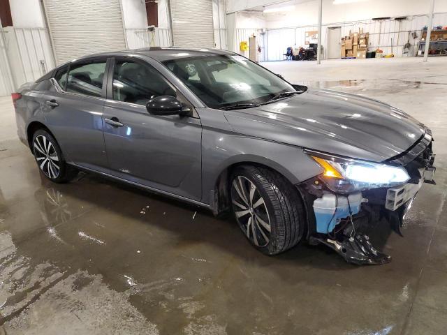 1N4BL4CW9KN320839 - 2019 NISSAN ALTIMA SR 灰色 照片 4