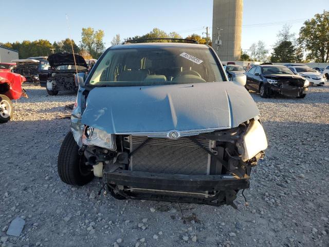 2A4RR5D10AR278220 - 2010 CHRYSLER TOWN & COU TOURING TURQUOISE photo 5