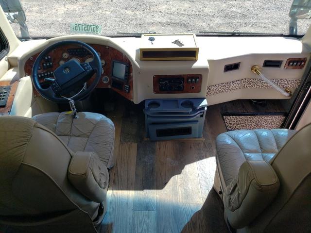 1RF13564932019697 - 2003 ROADMASTER RAIL MONOCOQUE BROWN photo 5