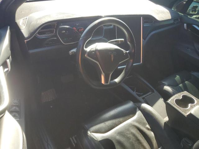5YJXCDE25GF029299 - 2016 TESLA MODEL X RED photo 8