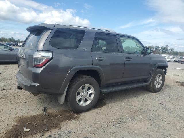 JTEBU5JR0J5538799 - 2018 TOYOTA 4RUNNER SR5/SR5 PREMIUM Gris photo 3