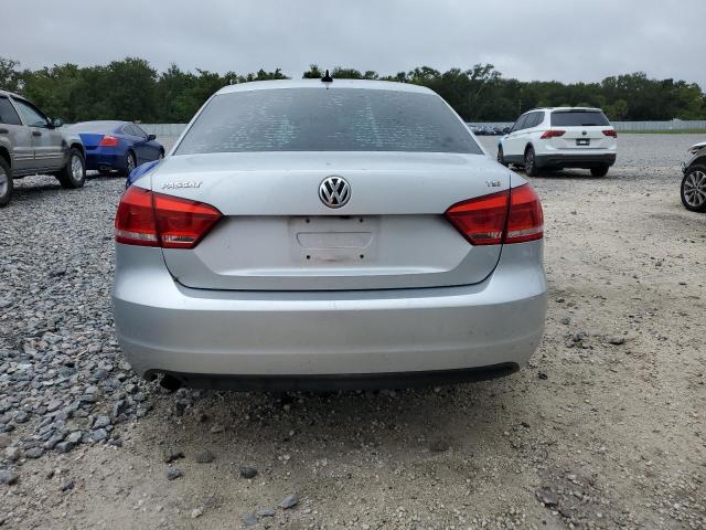 1VWAS7A34FC111333 - 2015 VOLKSWAGEN PASSAT S SILVER photo 6