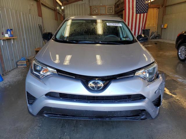 JTMBFREV7JD249132 - 2018 TOYOTA RAV4 LE SILVER photo 5