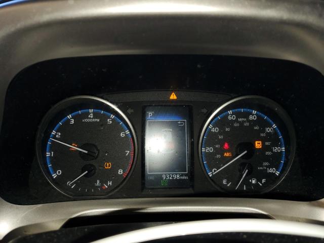 JTMBFREV7JD249132 - 2018 TOYOTA RAV4 LE SILVER photo 9