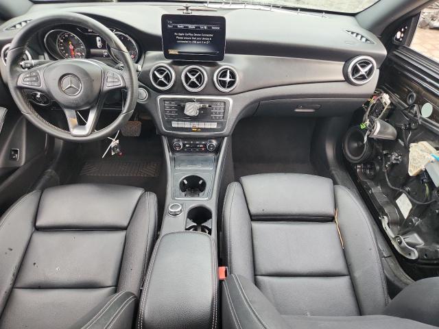 WDDSJ4EB5JN607075 - 2018 MERCEDES-BENZ CLA 250 შავი ფოტო 8