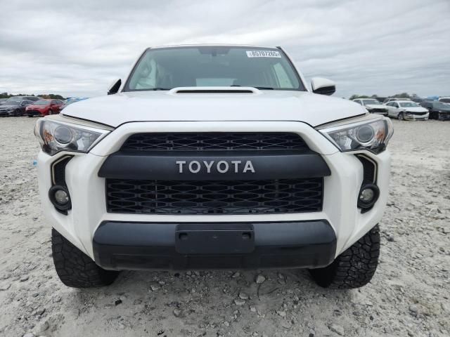 JTEBU5JR5F5218689 - 2015 TOYOTA 4RUNNER SR5/SR5 PREMIUM WHITE photo 5