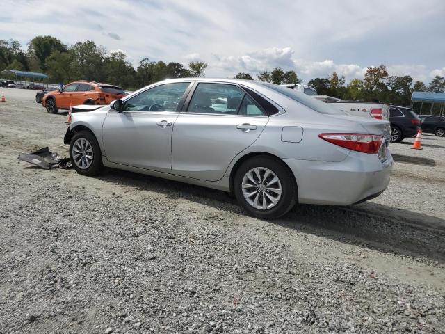 4T1BF1FK9GU137653 - 2016 TOYOTA CAMRY LE SILVER photo 2