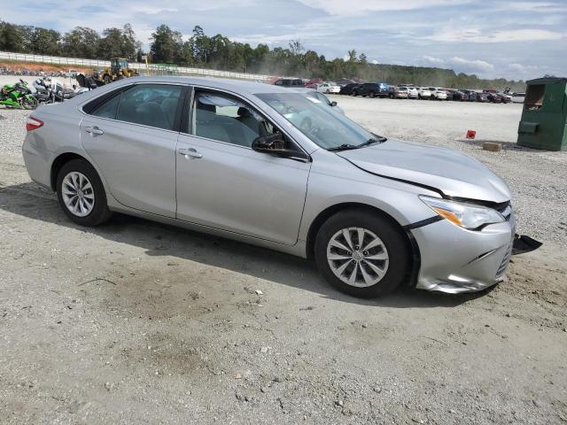 4T1BF1FK9GU137653 - 2016 TOYOTA CAMRY LE SILVER photo 4