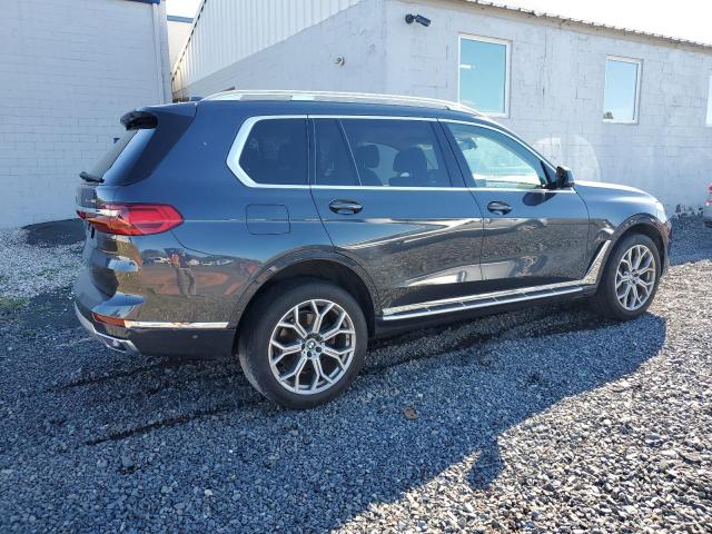 5UXCW2C59KL082793 - 2019 BMW X7 XDRIVE40I GRAY photo 3