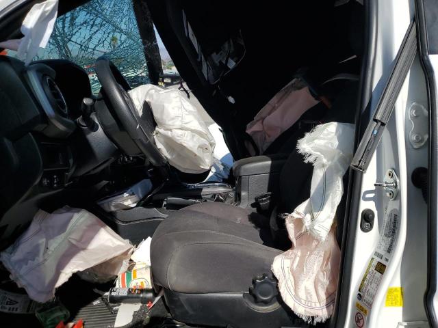 3TMDZ5BN7JM054259 - 2018 TOYOTA TACOMA DOUBLE CAB Білий фото 7