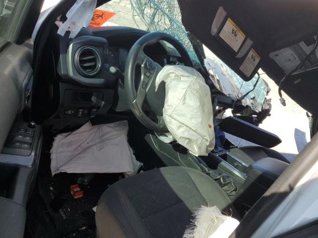 3TMDZ5BN7JM054259 - 2018 TOYOTA TACOMA DOUBLE CAB Білий фото 8