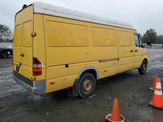 WD2YD742035555998 - 2003 DODGE SPRINTER YELLOW photo 3