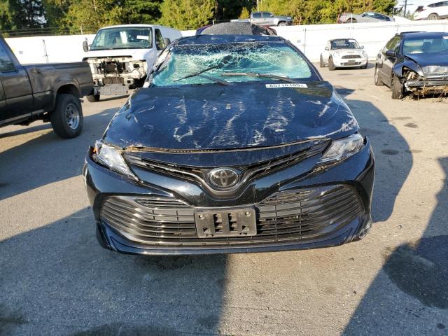 4T1B11HKXJU087784 - 2018 TOYOTA CAMRY L BLACK photo 5