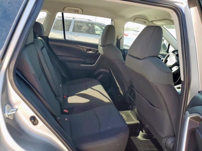 2T3W1RFVXPW270342 - 2023 TOYOTA RAV4 XLE ვერცხლისფერი ფოტო 11