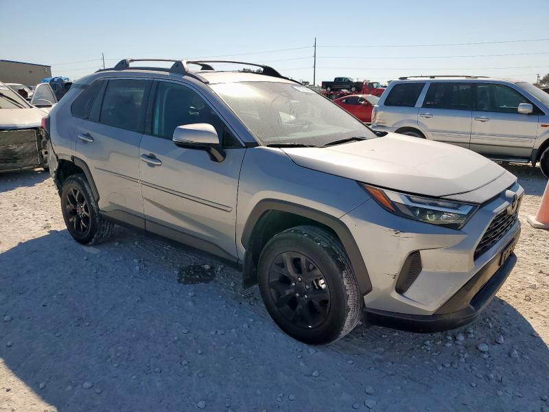 2T3W1RFVXPW270342 - 2023 TOYOTA RAV4 XLE ვერცხლისფერი ფოტო 4