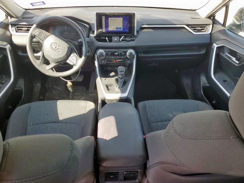 2T3W1RFVXPW270342 - 2023 TOYOTA RAV4 XLE ვერცხლისფერი ფოტო 8