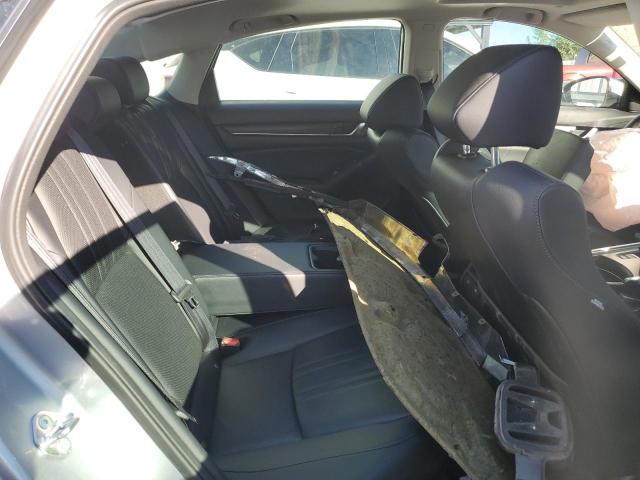 1HGCV2F96JA800511 - 2018 HONDA ACCORD TOURING 银色 照片 10