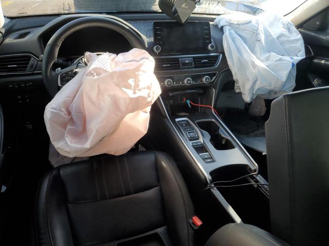 1HGCV2F96JA800511 - 2018 HONDA ACCORD TOURING 银色 照片 8