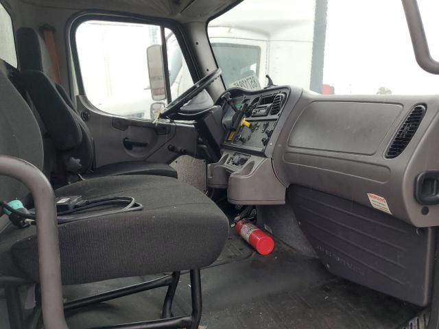 3ALACWDT2HDJC5443 - 2017 FREIGHTLINER M2 106 MEDIUM DUTY WHITE photo 5