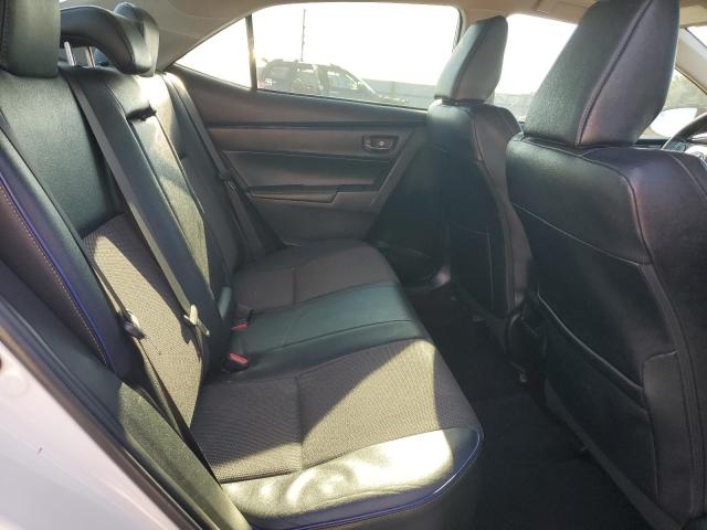 5YFBURHE8JP807584 - 2018 TOYOTA COROLLA L თეთრი ფოტო 10