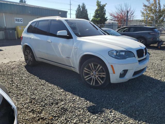 5UXZV4C53D0E11780 - 2013 BMW X5 XDRIVE35I Սպիտակ լուսանկար 4