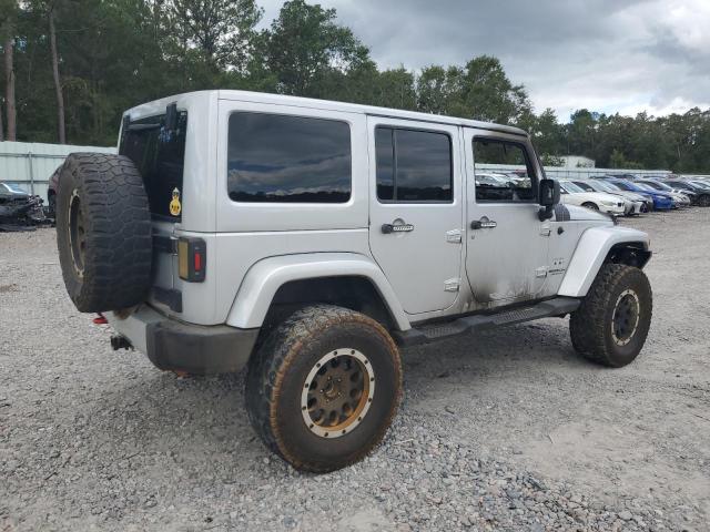 1J4BA5H10BL506715 - 2011 JEEP WRANGLER U SAHARA Argent photo 3