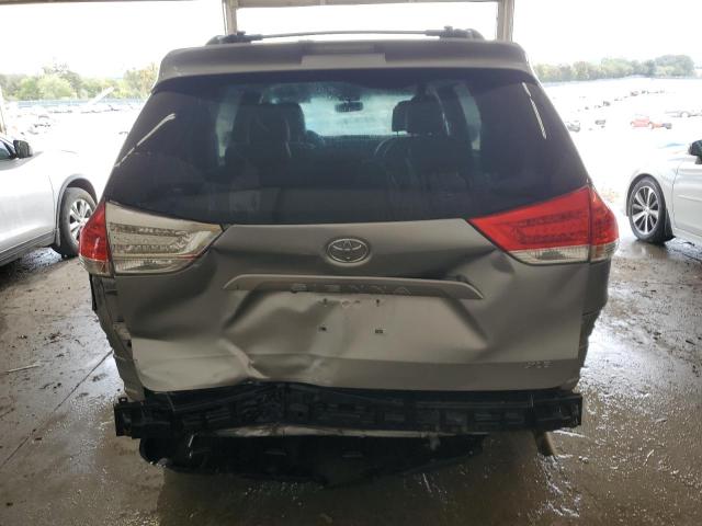 5TDYK3DCXDS402646 - 2013 TOYOTA SIENNA XLE 银色 照片 6