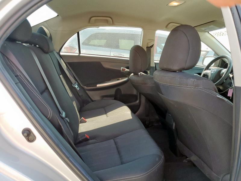 5YFBU4EEXDP130632 - 2013 TOYOTA COROLLA BASE Srebrny zdjęcie 10