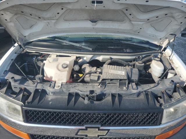 1GBJG31U971212374 - 2007 CHEVROLET EXPRESS G3 WHITE photo 7