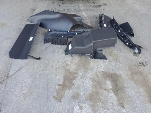 7SAXCBE51SF471989 - 2025 TESLA MODEL X 红色 照片 13