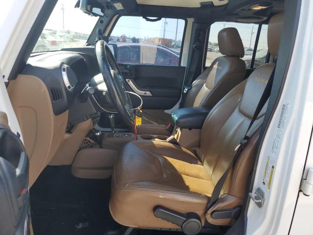 1C4HJWEG2DL537837 - 2013 JEEP WRANGLER U SAHARA Beyaz fotoğraf 7