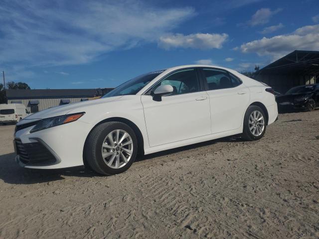 2022 TOYOTA CAMRY LE, 