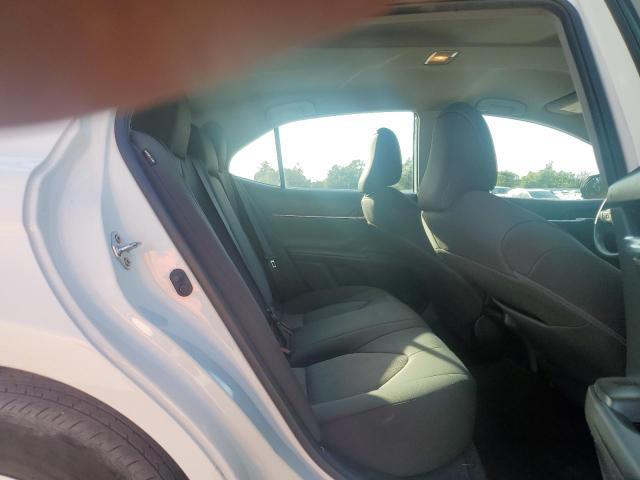 4T1C11AK2NU711212 - 2022 TOYOTA CAMRY LE 白色 照片 10